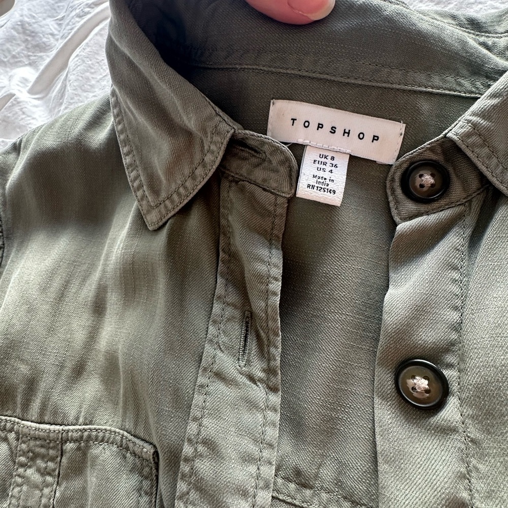 Topshop button up - Picture 3 of 4